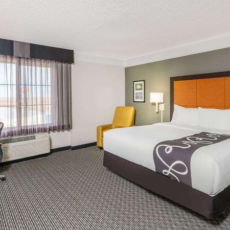 La Quinta By Wyndham Pueblo Hotel Ngoại thất bức ảnh