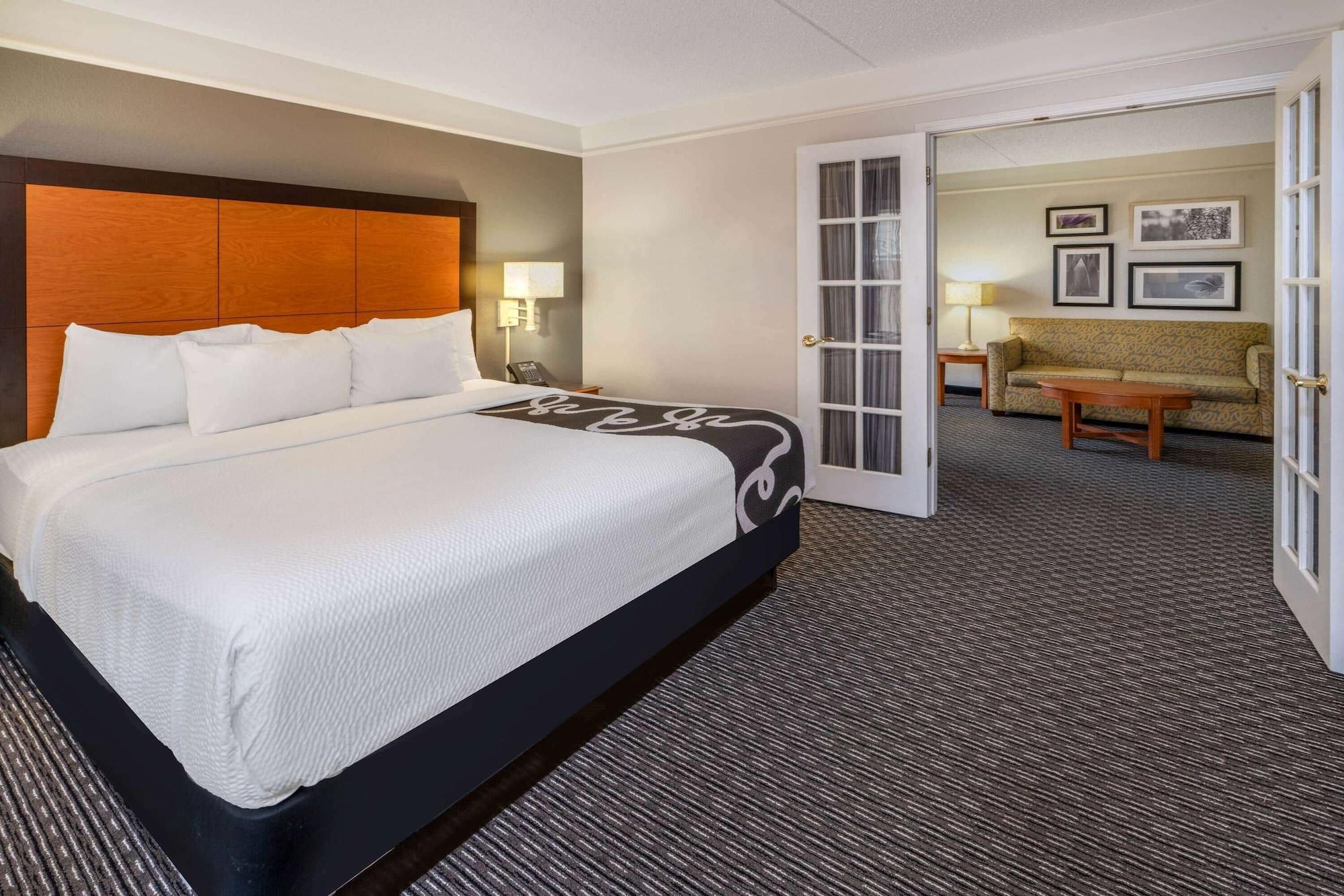 La Quinta By Wyndham Pueblo Hotel Ngoại thất bức ảnh