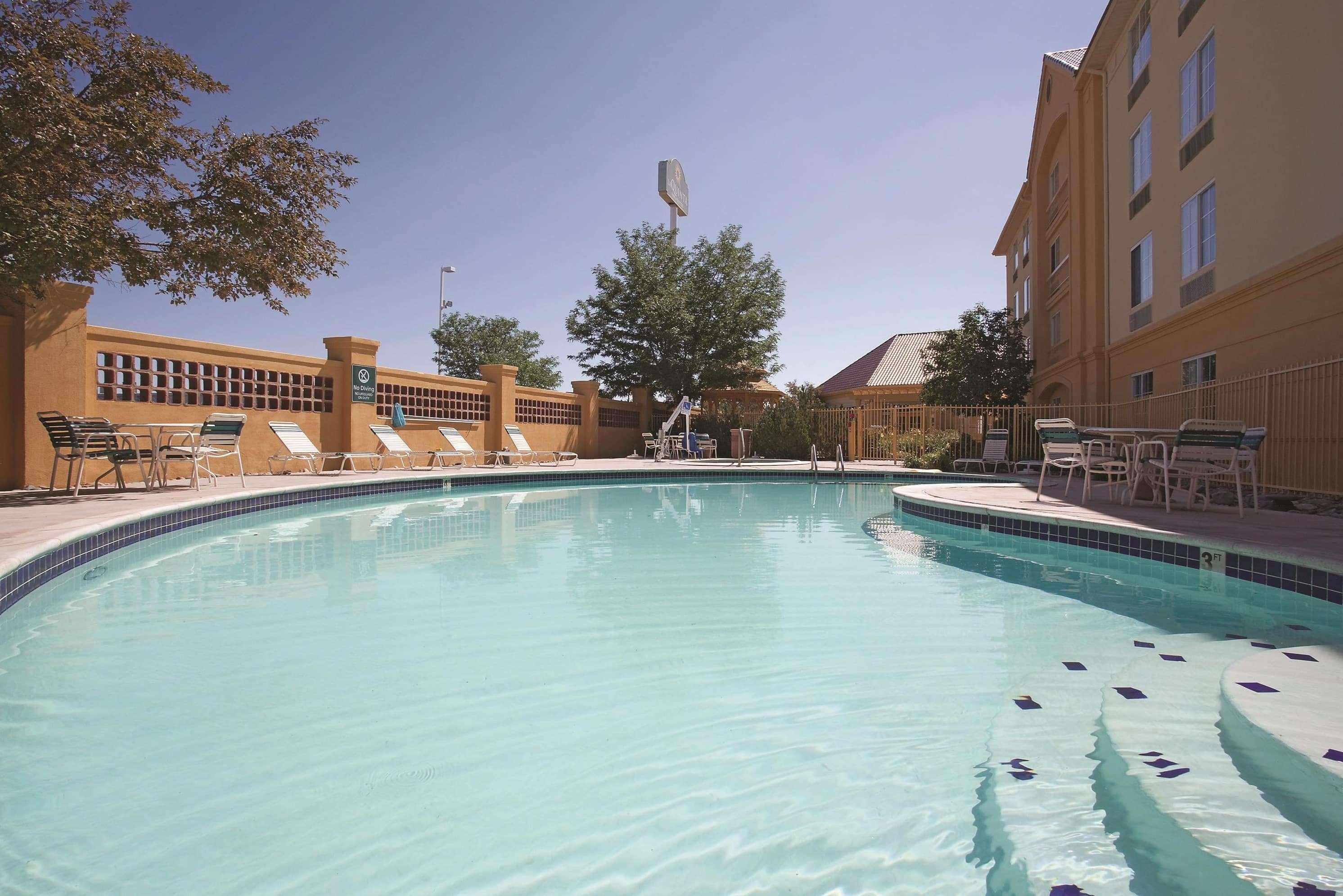 La Quinta By Wyndham Pueblo Hotel Ngoại thất bức ảnh