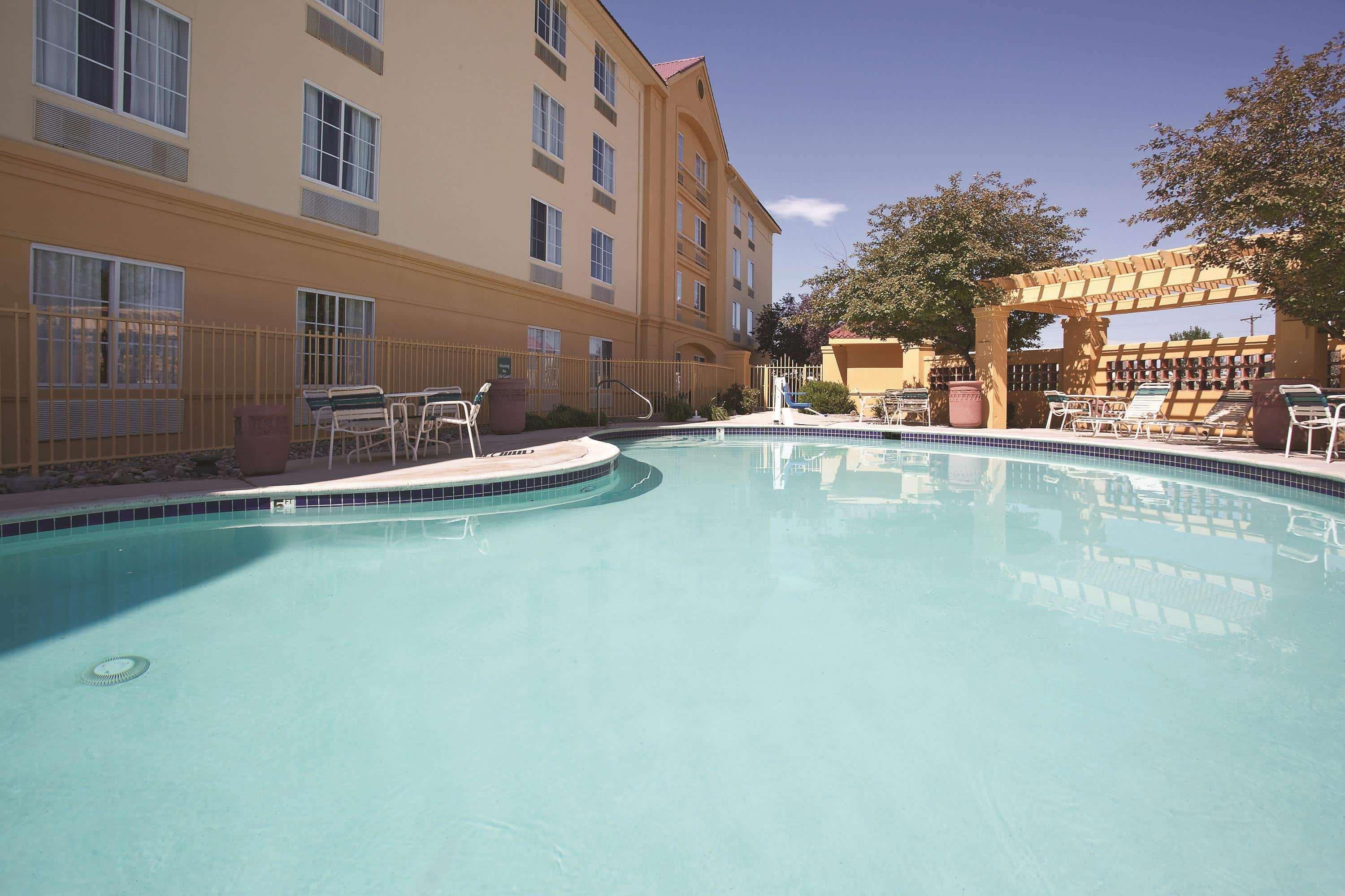 La Quinta By Wyndham Pueblo Hotel Ngoại thất bức ảnh
