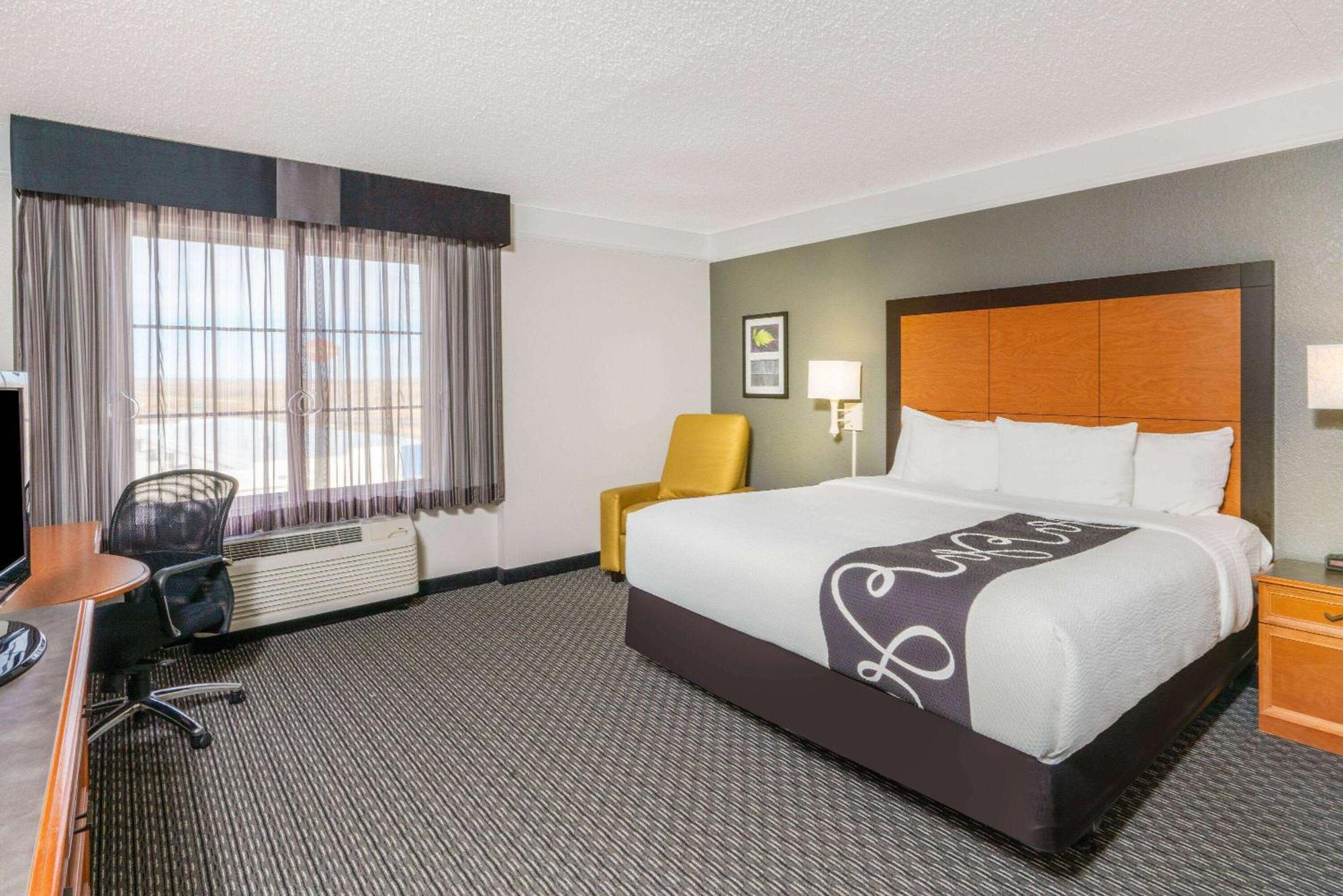 La Quinta By Wyndham Pueblo Hotel Ngoại thất bức ảnh